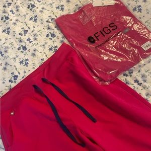 Ultra Rose Catarina one pocket top and high waisted Zamora joggers